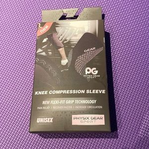 Physix Gear knee compression sleeves. Black and Pink, size XXL